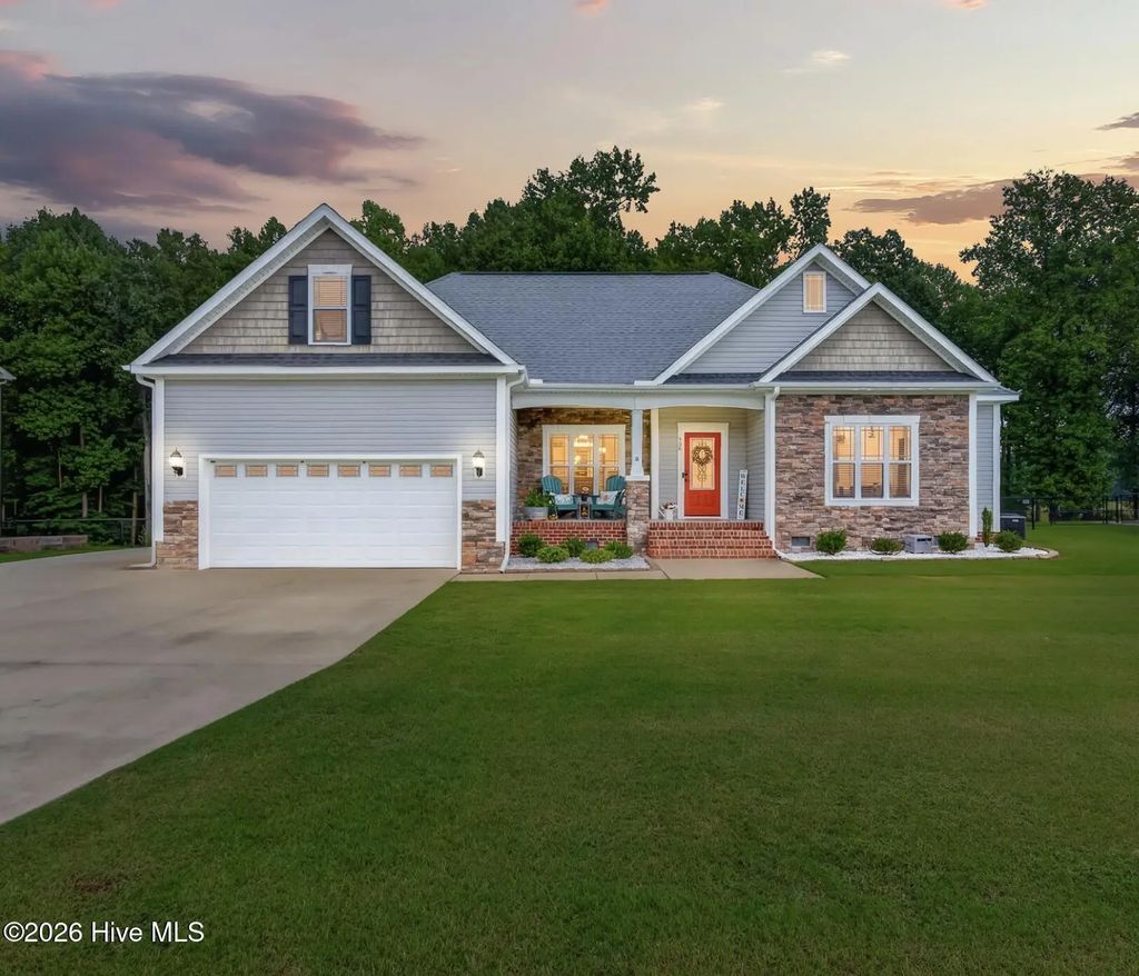 308 Willowbrook Drive, Pikeville