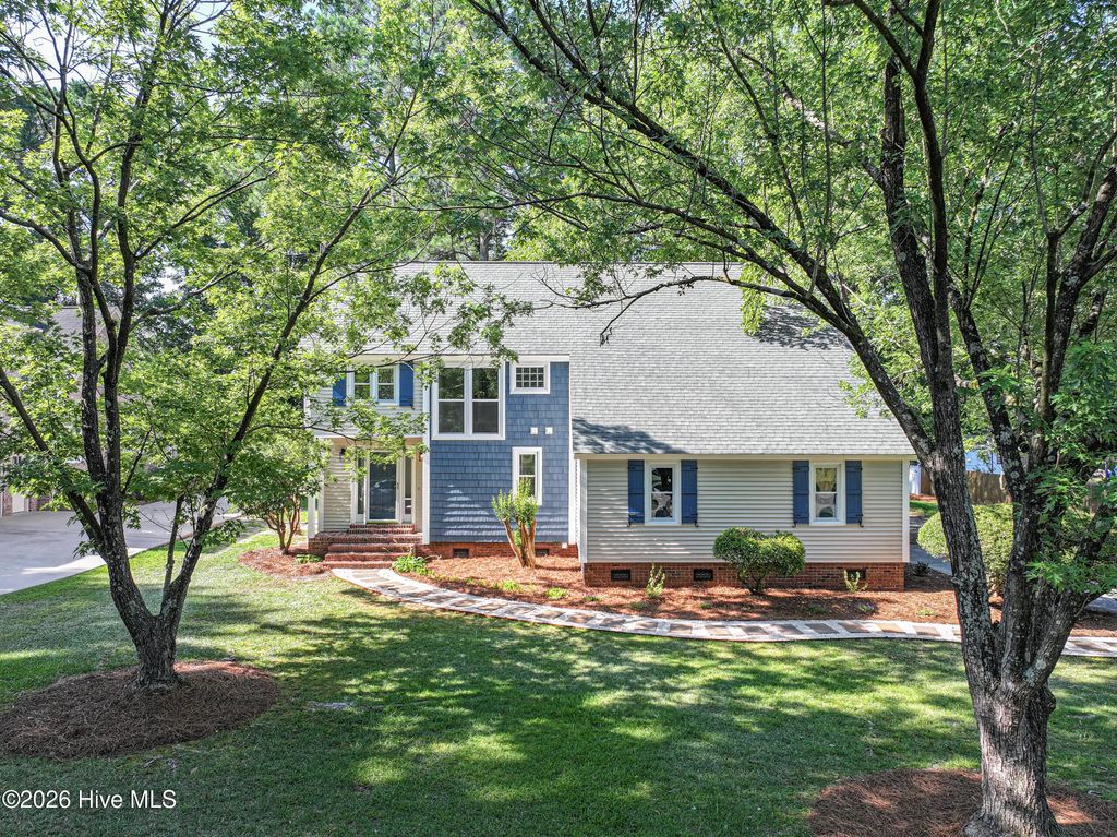 208 Dupont Circle, Greenville