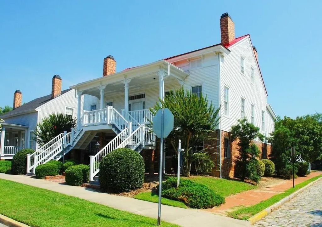 429 Walker Street B-5, Richmond