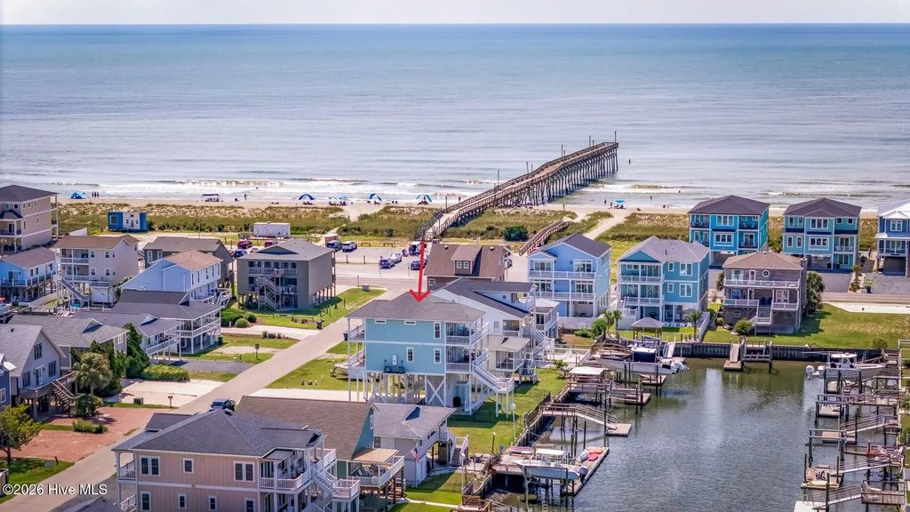 111 Durham Street, Holden Beach