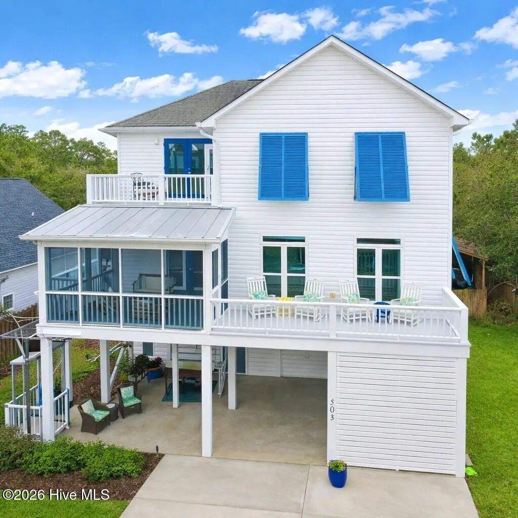 503 W Yacht Drive, Oak Island