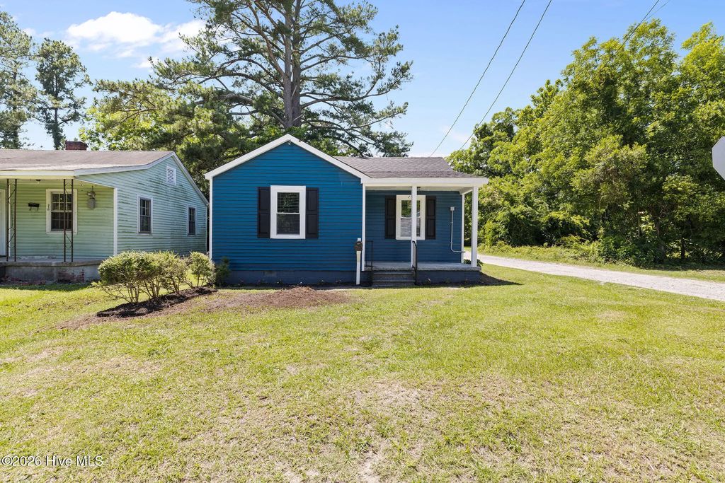 212 Clay Street, Kinston