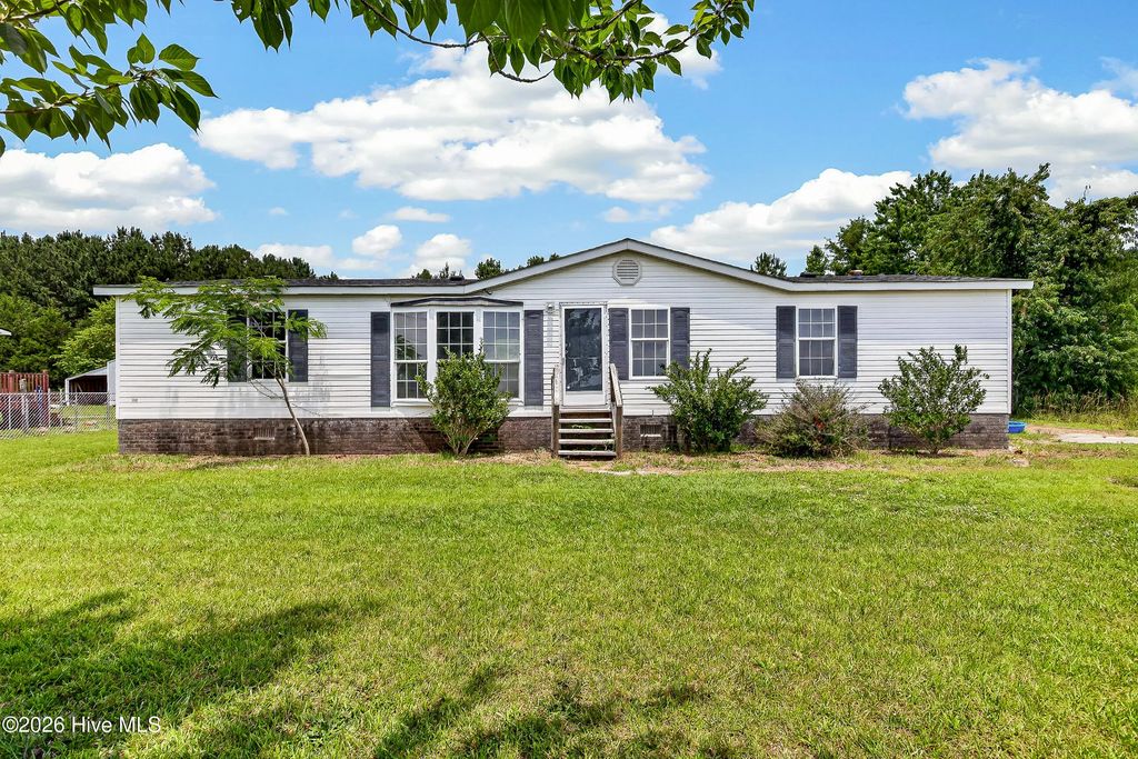 2676 White Oak River Road, Maysville