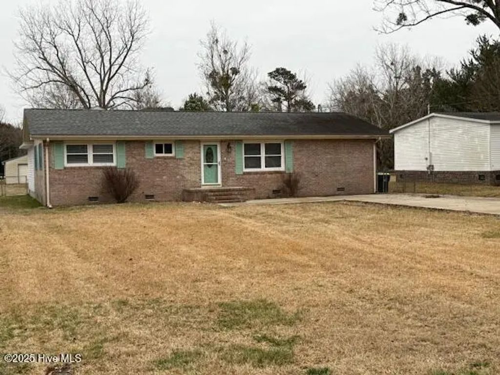 2008 Thompson Drive, Newport