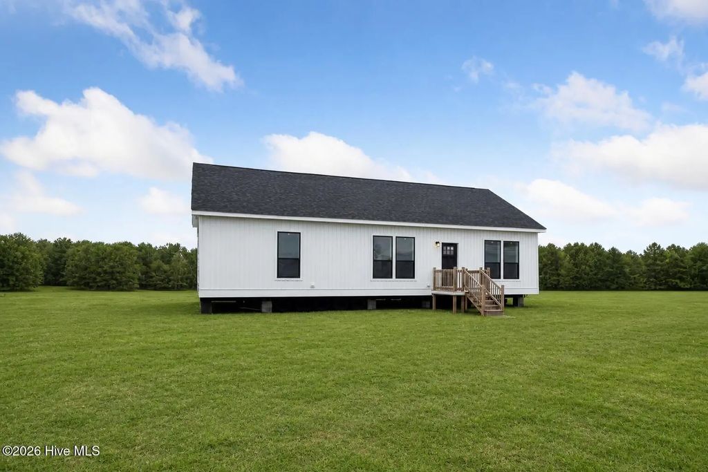 439 N Lee Avenue, Beulaville