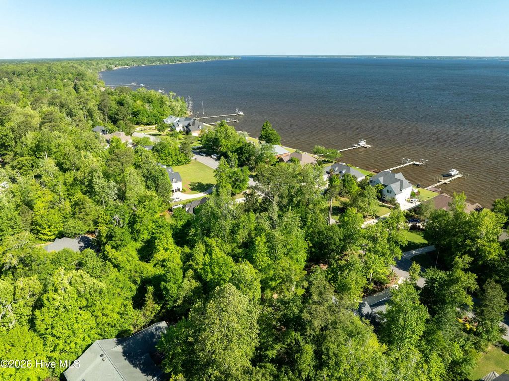 508 Neuse Harbour Boulevard, New Bern