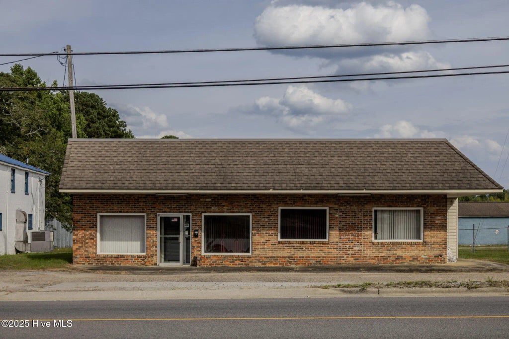 710 N Walnut Street, 