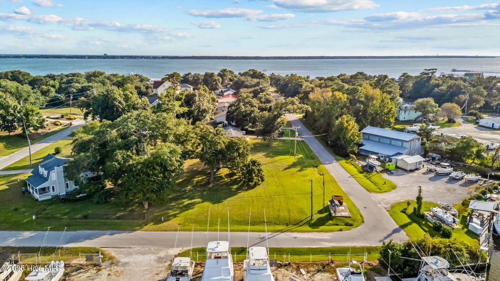 201 Pensacola Avenue, Morehead City
