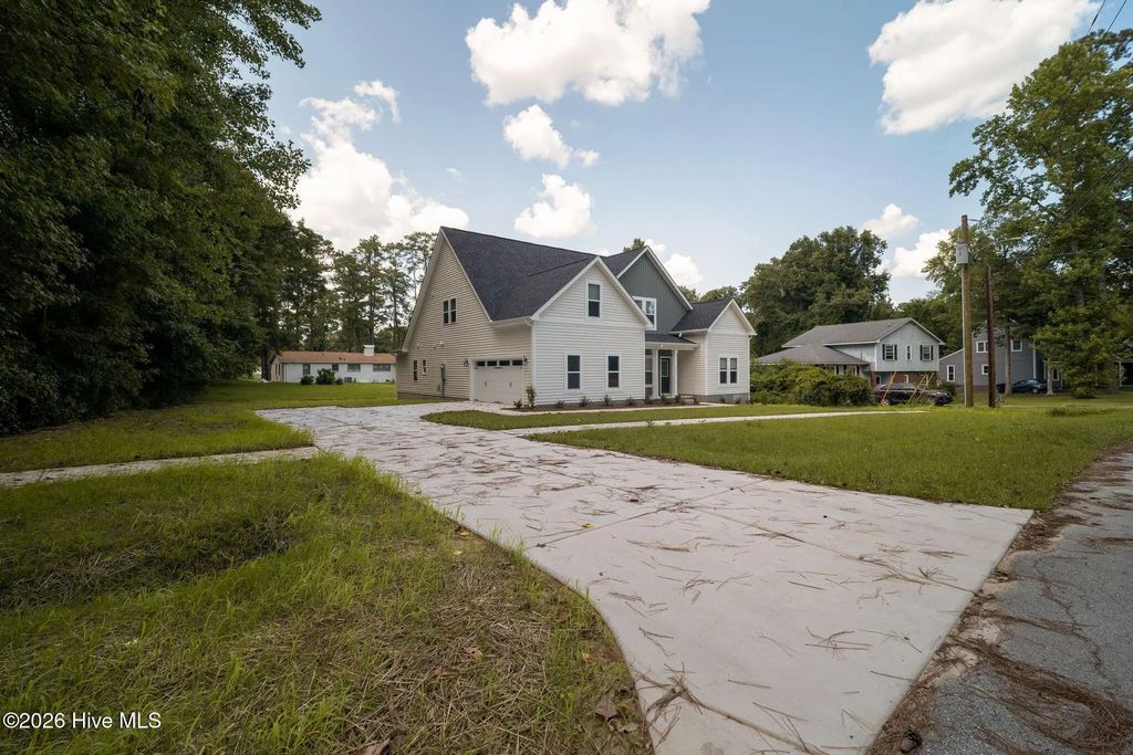 2223 Greenwood Court, Jacksonville