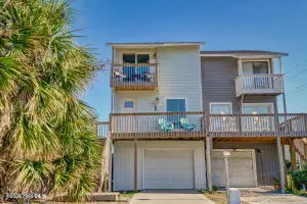 202 Bayview Drive, North Topsail Beach