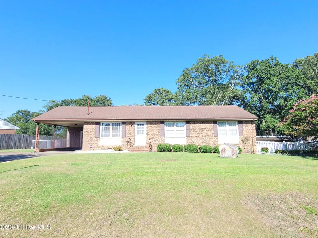 212 Westwood Drive, Goldsboro