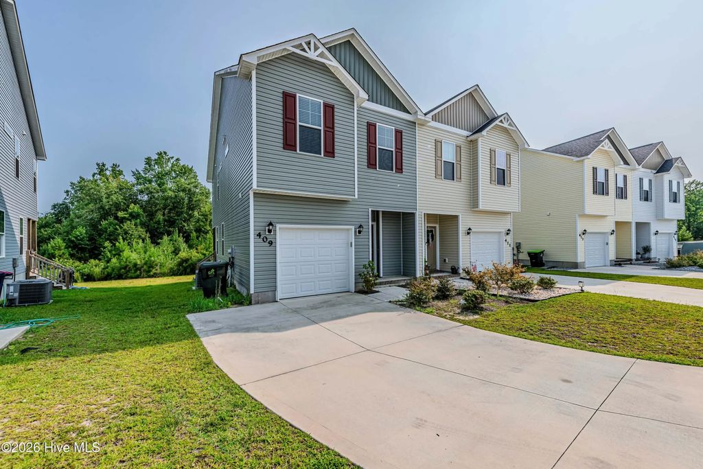409 Blockade Shoal Lane, Jacksonville