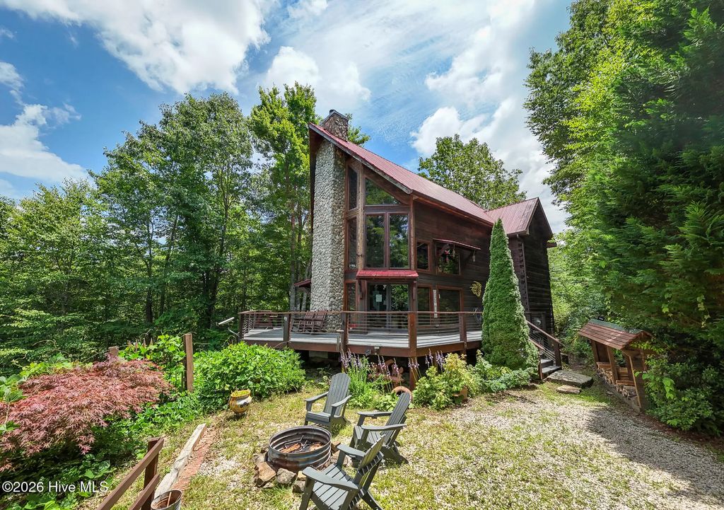 520 Whiteside Gap Road, Robbinsville