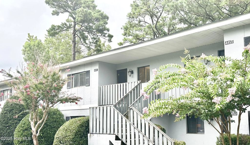 4451 Holly Tree Road, Wilmington