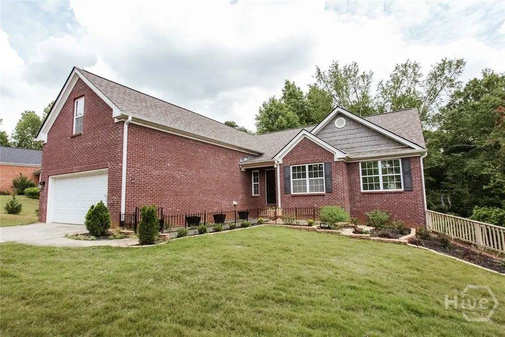 137 Bristol Woods Drive, Athens