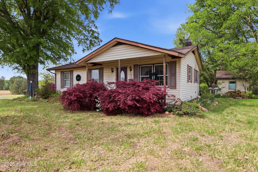 384 Lynch Road, Selma