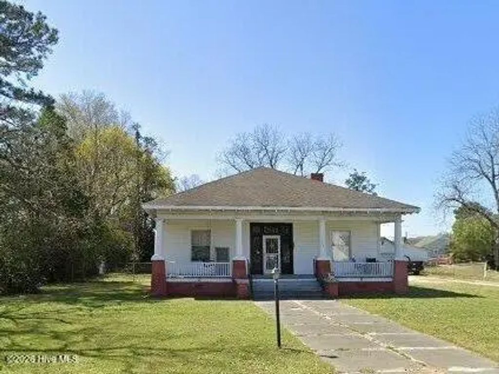 302 N Marlboro Street, McColl