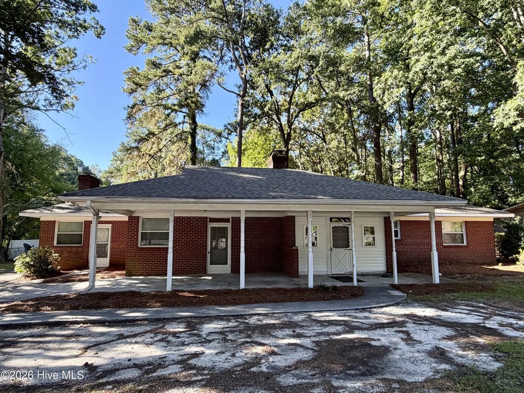 915 Se Greenville Boulevard, Greenville