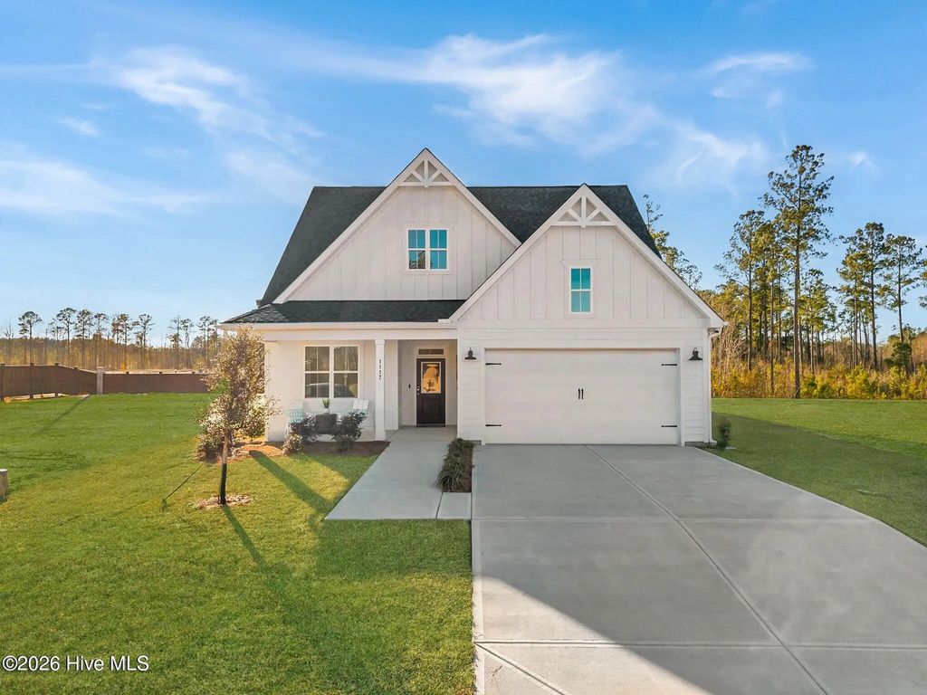 2012 Red Woodpeckers Court, Leland