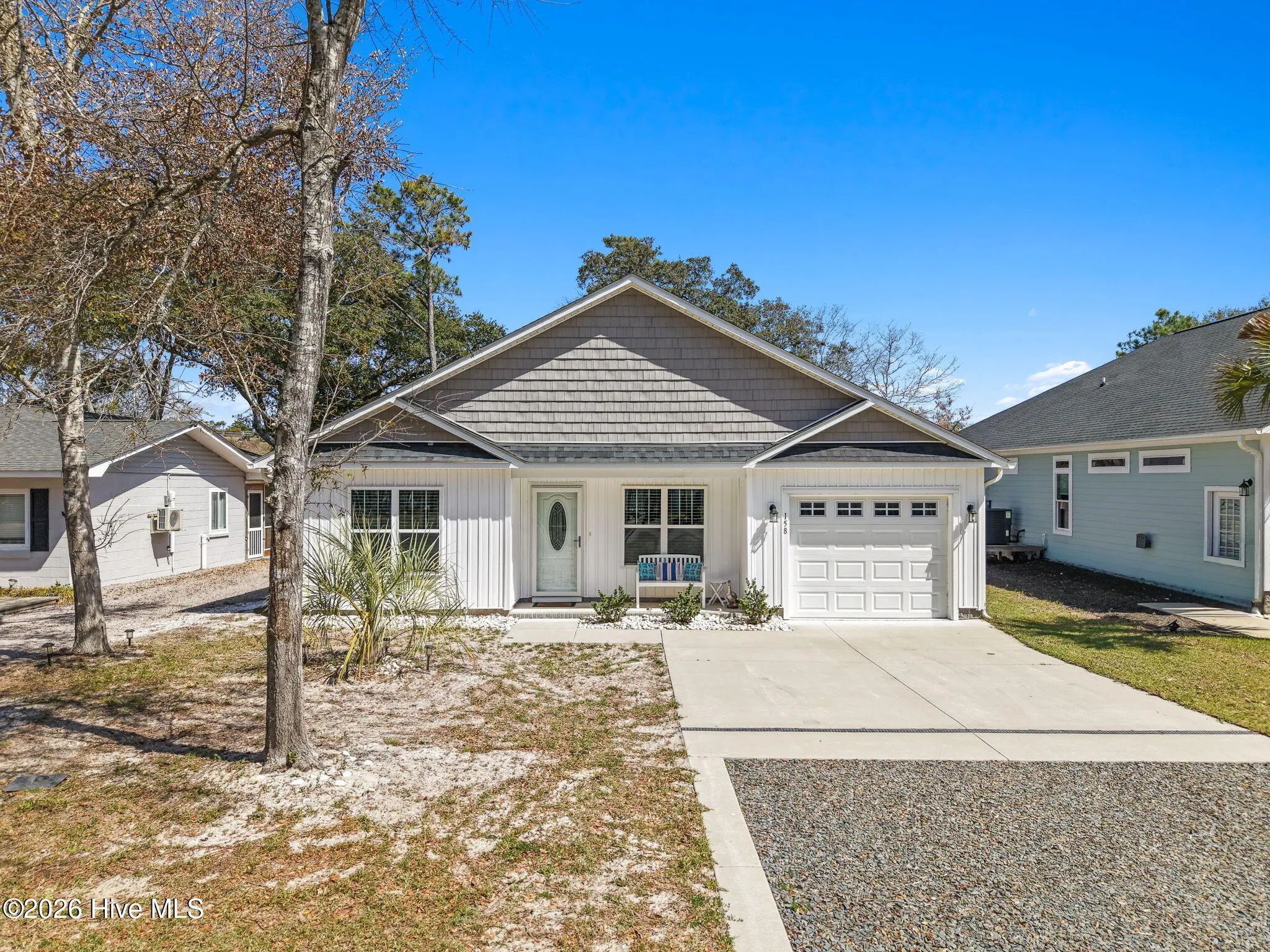 158 Nw 1st Street, Oak Island