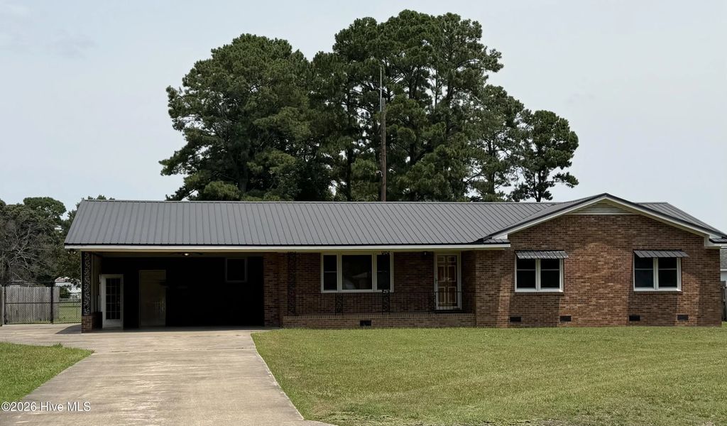 103 Bridle Path Road, Goldsboro