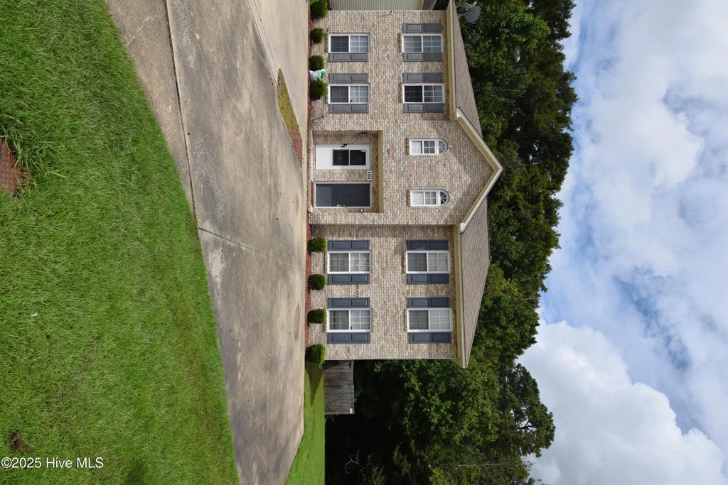 4104 Brook Creek Lane B, Greenville