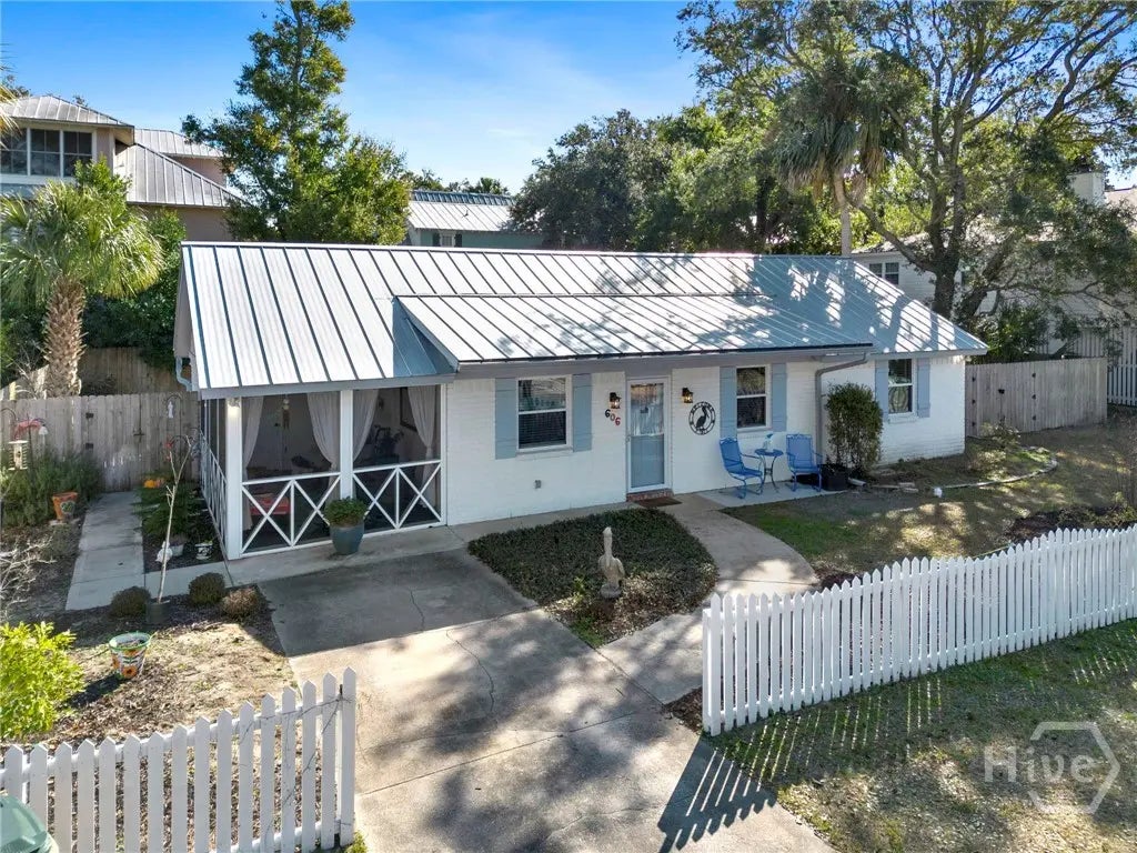 606 Jones Avenue, Tybee Island