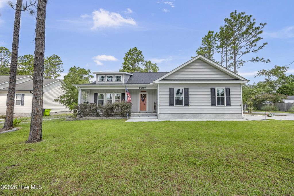 1497 E Boiling Spring Road, Southport