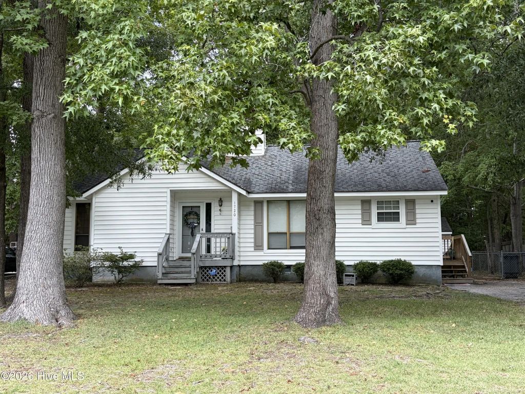 1720 Old Barn Road, Rocky Mount