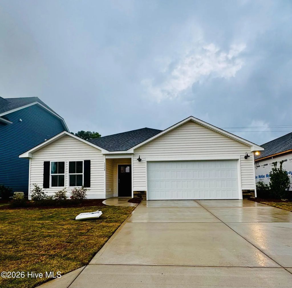 1056 Ben Thomas Drive Ne, Leland