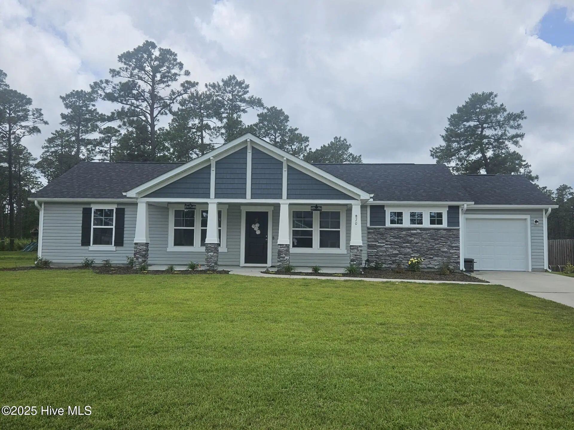 870 Golf View Road, Southport