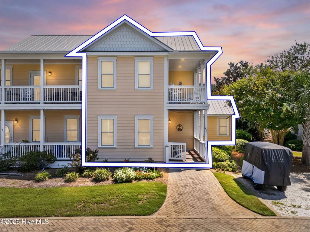 333 Marina View Drive, Southport