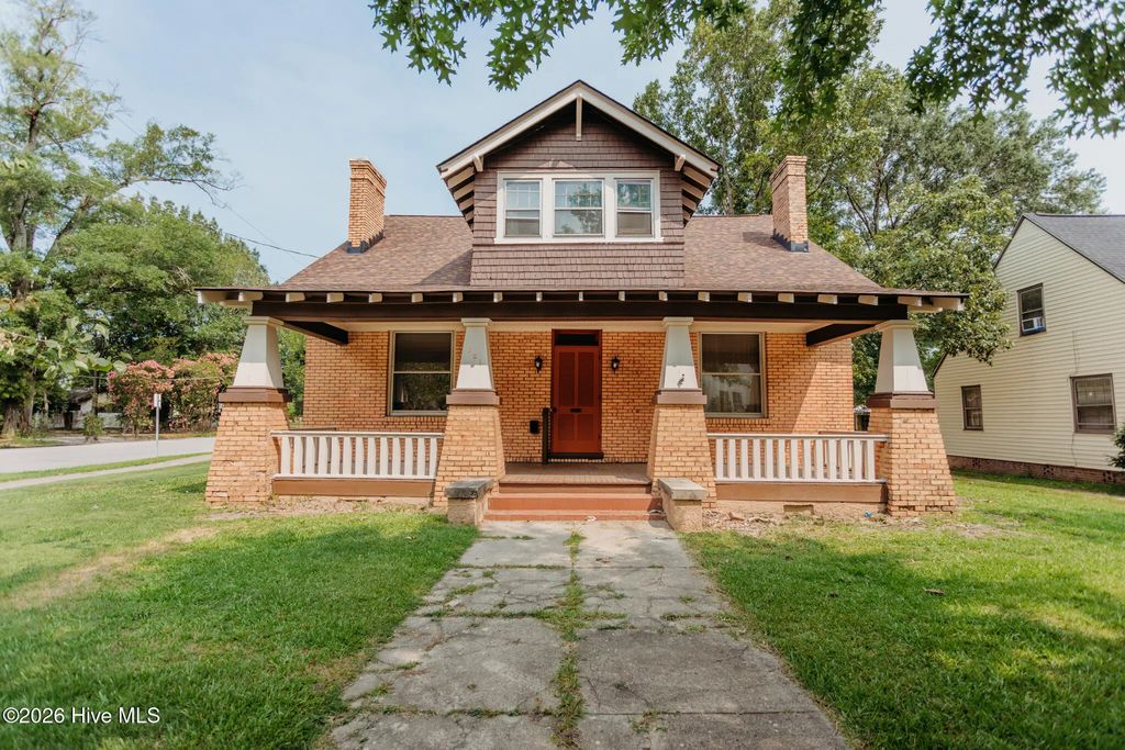 301 Whitehead Avenue Ne, Wilson