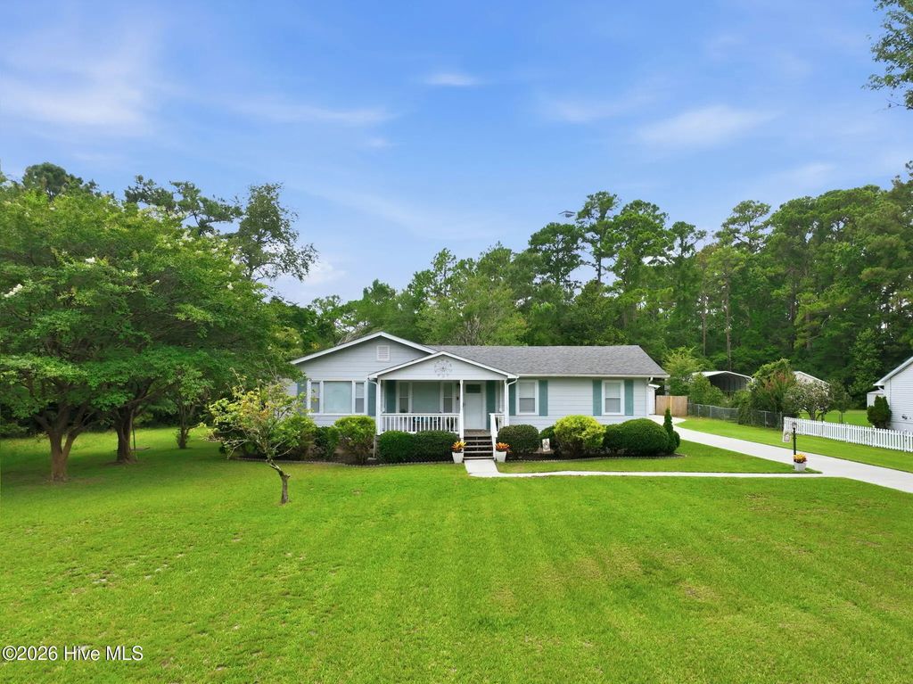 2610 W Forest Drive, Newport