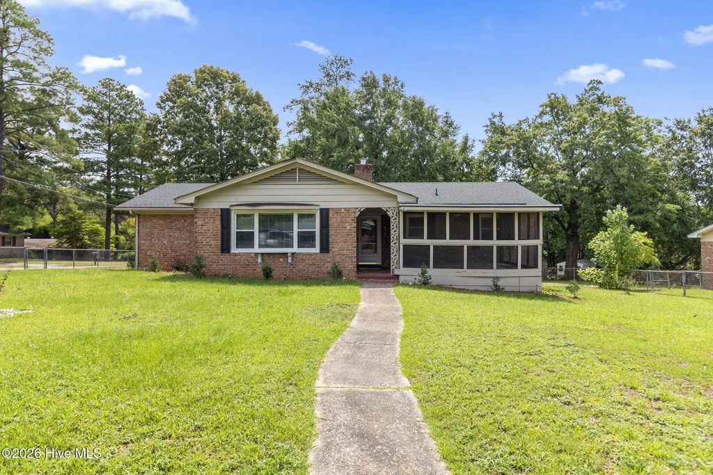 354 Summer Hill Road, Fayetteville
