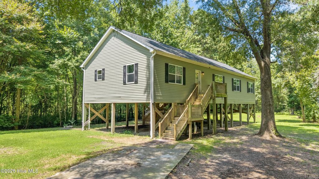 309 Burgaw Creek Loop Road, Burgaw
