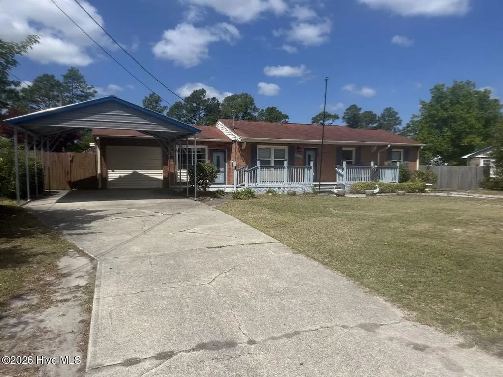 456 Sand Ridge Road, Hubert