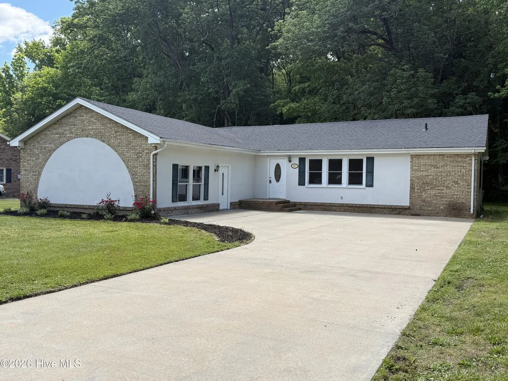 602 Terry Street, Elizabeth City