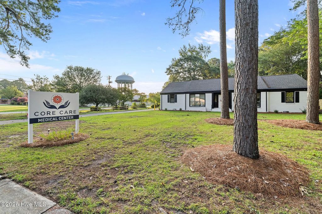 610 N Jefferson Avenue, Goldsboro