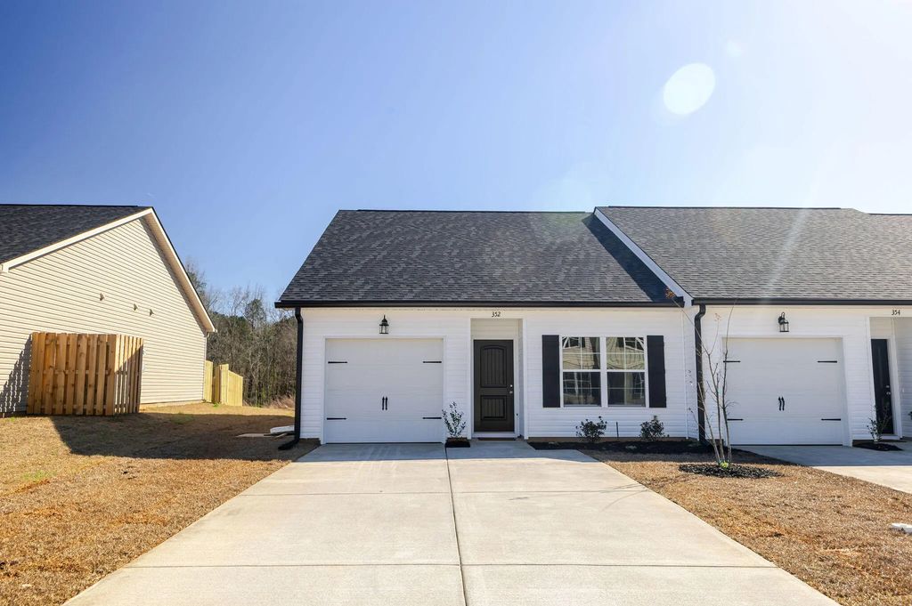 352 Bordeaux Drive, McDuffie
