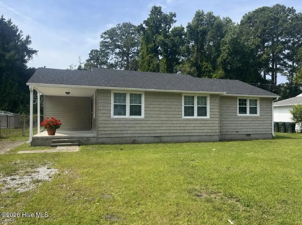 202 Banks Avenue, Goldsboro