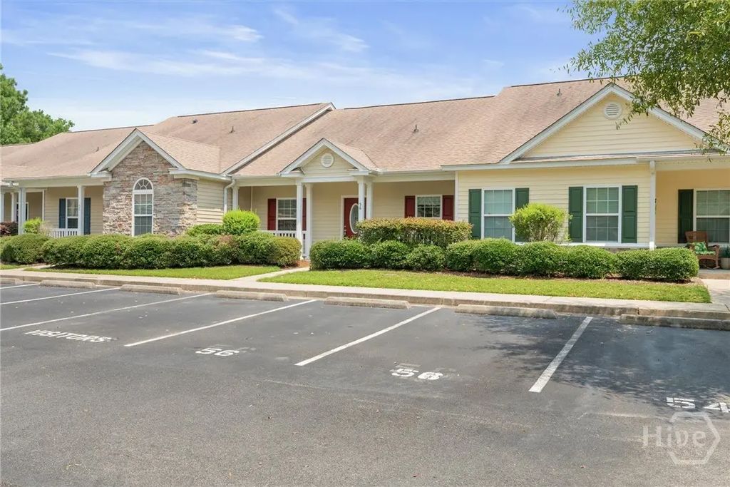 56 Travertine Circle, Savannah