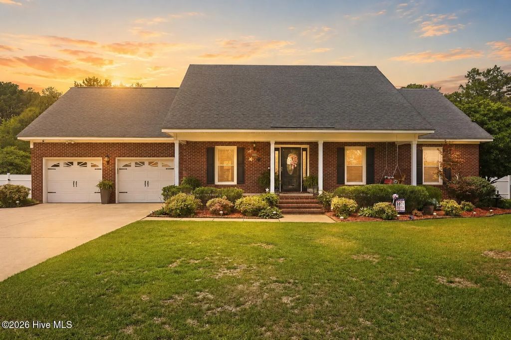 5829 Finish Line Drive, Hope Mills