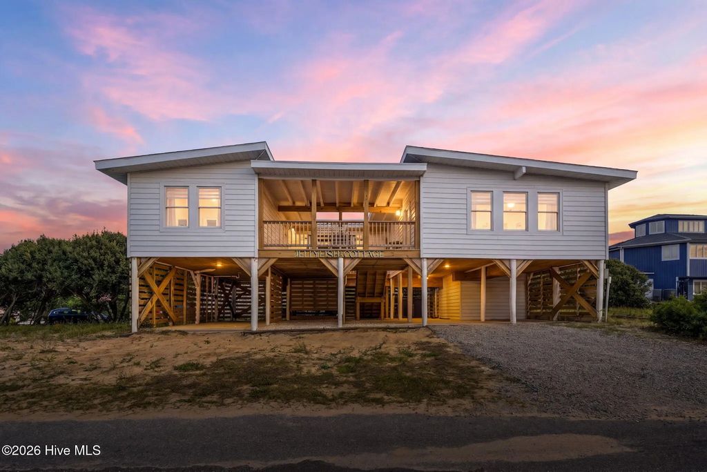 3929 W Dolphin Drive, Oak Island