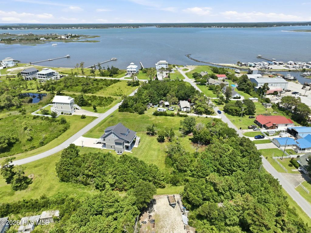154 Westbay Circle, Harkers Island