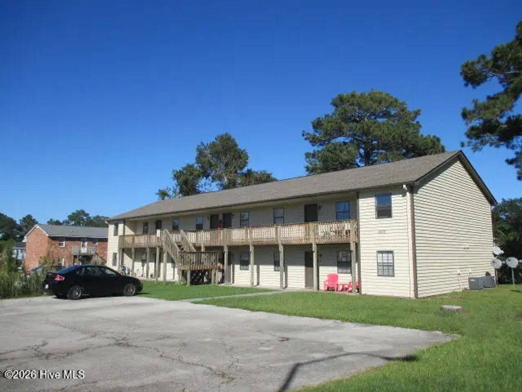 3821 Symi Circle 1, Morehead City
