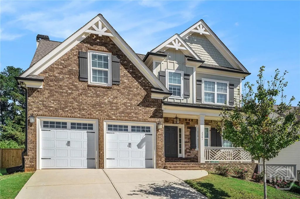 2261 Willow Creek Drive, 