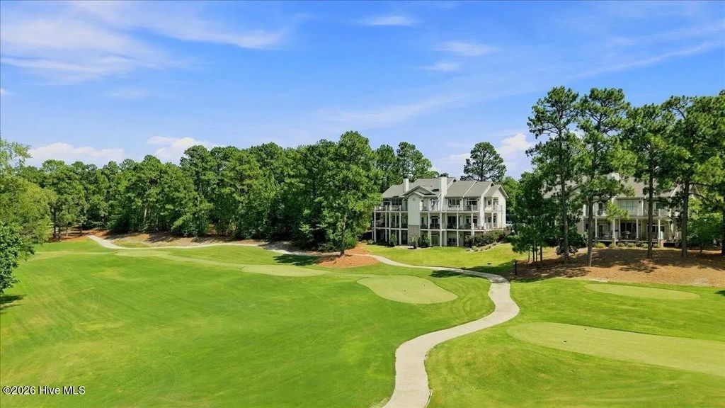 240 Cochrane Castle Circle Apt E, Pinehurst