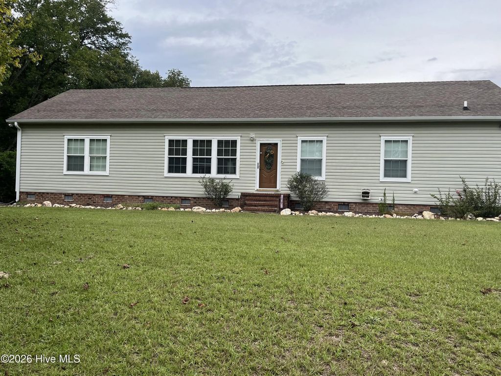 240 Beaver Dam Road, Goldsboro