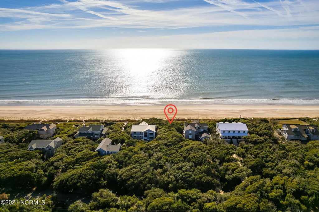 581 Forest Dunes Drive, Pine Knoll Shores